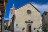 <center>Thorame Haute.</center>L’église paroissiale. Elle est sous le titre de de saint Julien-Martyr, comme attesté vers 1300, et va s’adjoindre saint Georges comme patron. Elle est détruite en 1574 durant les guerres de religion, elle n’est reconstruite qu’à partir de 1598 ; la nef date du XIXe siècle.