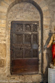 <center>Cathédrale Notre-Dame de la Nativité</center>A droite dans le mur du clocher a été accrochée l’ancienne porte de la prévôté datée de la fin du XVe siècle. Le Prévôt secondait les évêques.