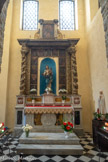 <center>Cathédrale Notre-Dame de la Nativité</center>Chapelle de la Vierge. Godeau, en 1666, parle du retable des colonnes torses en bois qui venaient d’y être posées.