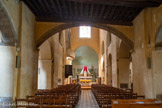 <center>Cathédrale Notre-Dame de la Nativité</center>Aux XVIe et XVIIe siècles, la cathédrale fut agrandie par l'adjonction de deux chapelles au nord et de trois chapelles au sud pour y aménager les autels et les tombeaux des saints Véran et Lambert. Le chœur du XVII et XVIIIe siècle la nef centrale de style roman. Cette église si petite est une cathédrale car le statut de cathédrale n’est pas déterminé par la taille, l’opulence ou le style d’une église, mais par la présence de la cathèdre (du latin cathedra, qui signifie « siège ») de l’évêque. Ces églises sont communément appelées cathédrales car elles servent de lieu central de culte pour un diocèse ou un épiscopat.