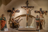 <center>Cathédrale Notre-Dame de la Nativité</center>Deimas le bon larron. Christ en croix. Cystas le mauvais larron. Saint Jean-l'Evangéliste. Longis, le soldat. Stephaton valet de la mise en croix qui tend au Christ l'éponge imbibée de vinaigre.