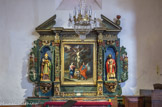 <center>Église Notre-Dame-de-l'Assomption de Cordon.</center>La Crucifixion. A gauche, Saint Grat, évêque d'Aoste. A droite, Saint Félix.