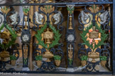 <center>Église Notre-Dame-de-l'Assomption de Cordon.</center>La grille du choeur. La vigne symbolise le sang du Christ.