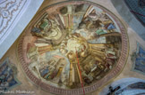 <center>Église Notre-Dame-de-l'Assomption de Cordon.</center>La coupole surbaissée, centrée sur la nef,est ornée de peintures en trompe-l'oeil, ce qui donne l'impression de profondeur. Ces peintures représentent la Nativité, la Visitation, la Présentation au temple, l'Annonciation.
