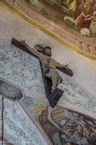 <center>Église Notre-Dame-de-l'Assomption de Cordon.</center>Poutre de gloire ou tref. La poutre de gloire est ainsi désignée parce qu'elle porte toujours un crucifix. Elle est à l'origine du jubé.