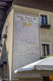 <center>Megève</center>Cadran solaire fait par Paul Couderc de l’observatoire de Paris.