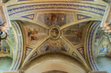 <center>Église Saint-Jean-Baptiste </center>Au milieu des quadrilobes, en médaillon, les quatre docteurs de l’église : St Augustin, St Ambroise, St Grégoire et St Jérôme.