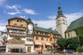 <center>Megève</center>La place de l'église et son clocher à bulbe.