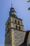 <center>Église Saint-Gervais de Saint-Gervais-les-Bains</center>Le clocher, repose sur les fondations du XIIème siècle. Il sera détruit par la foudre en 1792 et refait en 1819, sous la restauration Sarde, dans le style savoyard du clocher à bulbe.