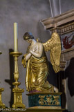 <center>L'église St-Michel </center>Quant aux anges adorateurs, ils sont prosternés devant le mystère de l'Eucharistie.