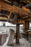 <center>Chamonix</center>Machinerie d'un moulin pour le seigle et l'orge.