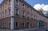 <center>Hôtel de ville</center>L'hôtel de ville est achevé en 1844, dans le style néoclassique sarde. les façades sont solennelles, les fenêtres sont entourées d'une moulure et surmontées d'une tablette. Il a été conçu par François Justin.