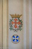 <center>Saint-Nicolas-de-Véroce</center>Les croix de consécration d’origine ont été recouvertes au XIXème. Ces douze croix ont été reprises pour retrouver leur éclat. Celle du haut est surmontée de la couronne de Savoie.
