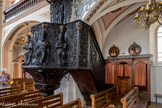 <center>Beaufort-sur-Doron : Église Saint-Maxime.</center> Chaire à prêcher.
Sculptée par Jacques Clérant (originaire de Moûtiers), en noyer enduit d’une patine noire. Cuve hexagonale, ornée des quatre Pères de l’Église latine en haut-relief : : le pape Grégoire le Grand, saint Augustin évêque,