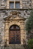 <center>Le château</center>La porte d'entrée du XVIIe siècle.