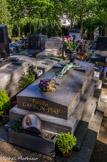 <center>Le cimetière du Père Lachaise </center> Tombe d'Edith Piaf, de son père et de Théophanis Lamboukas (Théo Sarapo).