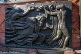 <center>Les Muses accourent vers Apollon</center>Partie gauche de la frise du Théâtre des Champs-Élysées (1910-1913)
1912
Bronze
Épreuve numéro 2 exécutée par Susse en 1987.