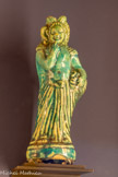 <center>Figurine d’Horus l’enfant sous l’aspect grec d’Harpocrate</center>Époque romaine, 100-300 apr. J.-C.
Égypte
Faïence égyptienne. Paris, musée du Louvre, département des Antiquités égyptiennes.