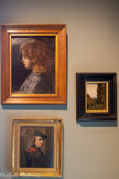 <center>Musée J.J. Henner</center>Enfant de Bernwiller
Vers 1900
Huile sur papier marouflé sur carton
Donation Marie Henner
<br>
Autoportrait
1847
Huile sur toile
Le jeune artiste de dix-huit ans pose à la manière des peintres italiens de la Renaissance.
Donation Marie Henner
<br>
Vue de Spechbach
1892
Huile sur carton
Donation Marie Henner