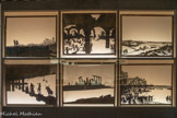 <center>Musée de Montmartre</center>HENRI RIVIÈRE (1864 -1951)
Décor de la pièce d’ombres Ailleurs !, 1891 Bois et zinc.
Musée de Montmartre, collection Le Vieux Montmartre Restauration réalisée en 2015 grâce au soutien de la DRAC