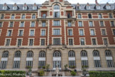 <center>Cité internationale universitaire de Paris. </center> Fondation BIERMANS-LAPÔTRE. Elle est l’une des plus anciennes maisons de la Cité internationale. Elle a été bâtie grâce à Jean-Hubert BIERMANS, homme d’affaires qui avait fait fortune au Canada dans la fabrication de la pâte à papier. Très engagé dans les œuvres philanthropiques, il décida de soutenir l’œuvre d’André HONNORAT, l’un des pères fondateurs de la Cité internationale. En 1924, avec son épouse Berthe LAPÔTRE, il fit don à l’université de Paris d’un important capital. Objectif : financer la construction sur le site d’une maison destinée à loger à Paris les étudiants belges et luxembourgeois. La première pierre de la Fondation fut posée en 1924.
