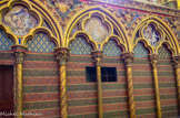 <center>La Sainte-Chapelle.  </center>A droite, saint Etienne.