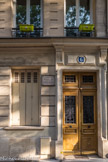 <center>Square des Batignolles. </center> Maison natale de Barbara.