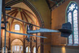 <center>Musée des Arts et Métiers.</center> Aéroplane biplan R.U1 n°40. 1911.
Son fuselage en bois est recouvert de tôle à l’avant. Les ailes ont un bord d’attaque renforcé en aluminium et comportent le système de nervures aux attaches souples breveté par Breguet. Le train d’atterrissage est muni d’amortisseurs oléopneumatiques et l’avion est doté d’un moteur Salmson Canton-Unné de 80 chevaux à sept cylindres en étoile. L'appareil a été légèrement modifié pour le raid marocain : les ailes supérieures sont allongées et le troisième siège est libéré pour accueillir le chargement nécessaire à la mission. En 1912, les établissements Breguet offrent l’appareil au Conservatoire afin d’illustrer les récents progrès de l’aviation.