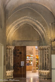 <center>Musée des Arts et Métiers.</center> Le Prieuré ou Abbaye Saint-Martin-des-Champs. Porte d'entrée de l'ancien réfectoire.