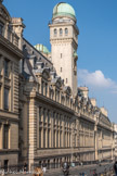 <center>La Sorbonne. </center> La Sorbonne Nouvelle disposait d’une tour astronomique, surplombant les bâtiments édifiés en bordure de la rue Saint-Jacques. Cet ancien observatoire des étudiants comprend une coupole principale, qui offre toujours une vision du ciel à 360°, et une coupole secondaire, qui abritait une lunette méridienne. La rue St Jacques est l'ancien cardo romain.