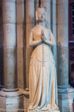 <center>Béatrice de Bourbon</center>Béatrice de Bourbon, morte en 1381, fille de Louis Ier de Bourbon et de Marie de Hainaut, épouse de Jean de Luxembourg, roi de Bohême. Provenance : Paris, église des Jacobins.
A Saint-Denis en 1816. Dernier tiers du XIVe s, pierre.