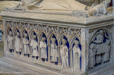 <center>Philippe de France.</center>Louis de France, mort en 1260, fils aîné de Saint Louis et de Marguerite de Provence. Provenance : abbaye de Royaumont. A Saint-Denis en 1817. Seconde moitié du XIIIe s, pierre et pâte de verre