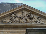 <center>Maison d'éducation de la Légion d'honneur. </center> L’architecte Robert de Cotte est chargé dans les années 1700 de reconstruire les bâtiments monastiques.