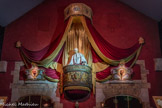 <center>Musée des Arts Forains. </center> Les salons vénitiens.. Le doge.