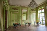 <center>Maxim's. </center> Grand salon n°5.