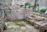 <center>Thermes de Constantin.</center>Une salle du tepidarium.