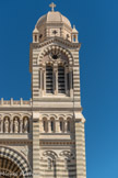 <center>La Basilique Cathédrale Sainte-Marie-Majeure</center>Une des tours-clocher.