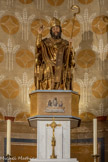 <center>La Basilique Cathédrale Sainte-Marie-Majeure</center>Chapelle saint Lazare. Saint Lazare est représenté bénissant, assis sur la cathédre, par Honoré Coder. Sur le socle, la résurrection de Lazare en évêque !