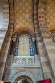 <center>La Basilique Cathédrale Sainte-Marie-Majeure</center>Chapelle saint Lazare. Sur les murs, les noms des premiers évêques de Marseille les plus illustres. Saint Mauront, évêque du VIIIe siècle (+ 780).