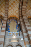 <center>La Basilique Cathédrale Sainte-Marie-Majeure</center>Chapelle saint Lazare. Saint Cannat, évêque du Ve siècle (+ 487).