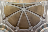 <center>La Basilique Cathédrale Sainte-Marie-Majeure</center>Première chapelle de droite. En 2025. Consacrée  aujourd'hui à St François d'Assise. La voûte.