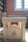 <center>La Basilique Cathédrale Sainte-Marie-Majeure</center>Le tombeau d'Eugène Mazenod. Le chrisme et l'alphe et l'oméga.