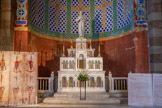 <center>La Basilique Cathédrale Sainte-Marie-Majeure</center>La chapelle du Chapitre dédiée au Sacré-Cœur. A droite, les litanies composées par soeur Anne-Madeleine Rémuzat en 1720. Il y 33 incantations pour rappeler les 33 années de la vie du Christ sur terre. A gauche, une copie du Saint-Suaire.