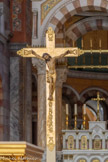 <center>La Basilique Cathédrale Sainte-Marie-Majeure</center>Le crucifix.