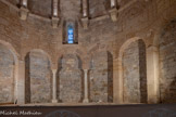 <center>La Vieille Major</center>Du XIe siècle datent le mur-bahut et l'arcade centrale en pierre de taille qui a condammné la fenêtre axiale. Les colonnes et les pilastres reposent sur ce petit mur-bahut.