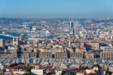 <center>Notre-Dame de la Garde</center>La cathédrale, le clocher des Accoile, la mairie, l'hôtel InterContinental, la Sky Line, l'hôpital Nord.