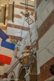 <center>Le choeur.</center>Lampe de sanctuaire.