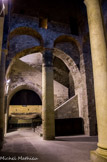 <center>Le sanctuaire paléochrétien</center>L'arcade jumelle originelle se trouve au-devant de la grande arcade percée au XIIIe siècle.
