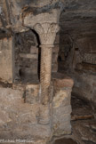 <center>La chapelle Saint Lazare.</center>Deux autres colonettes sont restaurées, l'une, torsadée,
