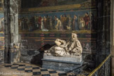 <center>Église Saint-Germain-l'Auxerrois.</center>La chapelle Saint-Landry. Étienne Ier d'Aligre (1550-1635), par Laurent Magnier. La chapelle contient deux statues funéraires du XVIIe siècle, celles d'Étienne d'Aligre père et fils, par Laurent Magnier (1618-1700), tous deux chanceliers de France. Elles proviennent du tombeau de la famille d'Aligre initialement dans l'église Saint-Germain-l'Auxerrois et elles ont fait partie précédemment des collections du premier musée des monuments français d'Alexandre Lenoir55. Elles furent restaurées par Louis-Denis Caillouette (1790-1868), vers 1838.